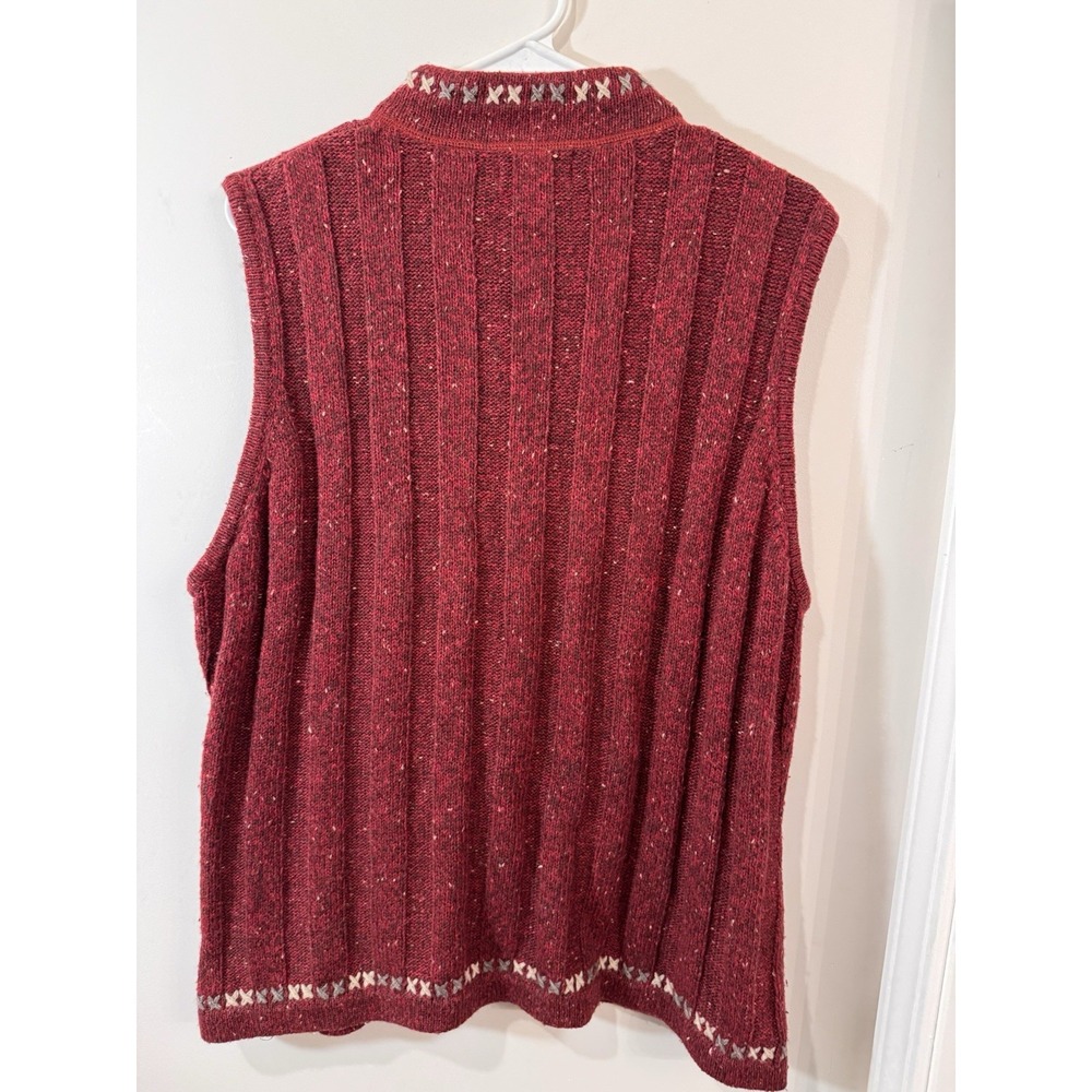 Woolrich Sweater Vest Womens XL Red Knit Full Zip Embroidered Cross Cross Stitch - Picture 2 of 6